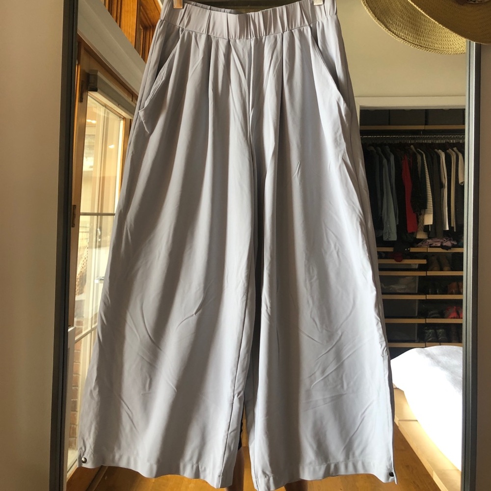 ADAY cropped pant - comfortable and stylish!